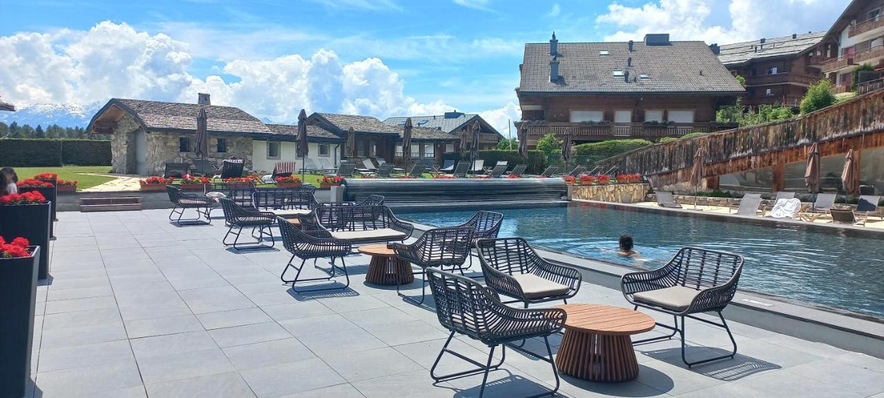 Apartment 24 Hotel Etrier Pool & Spa Crans-Montana Luaran gambar